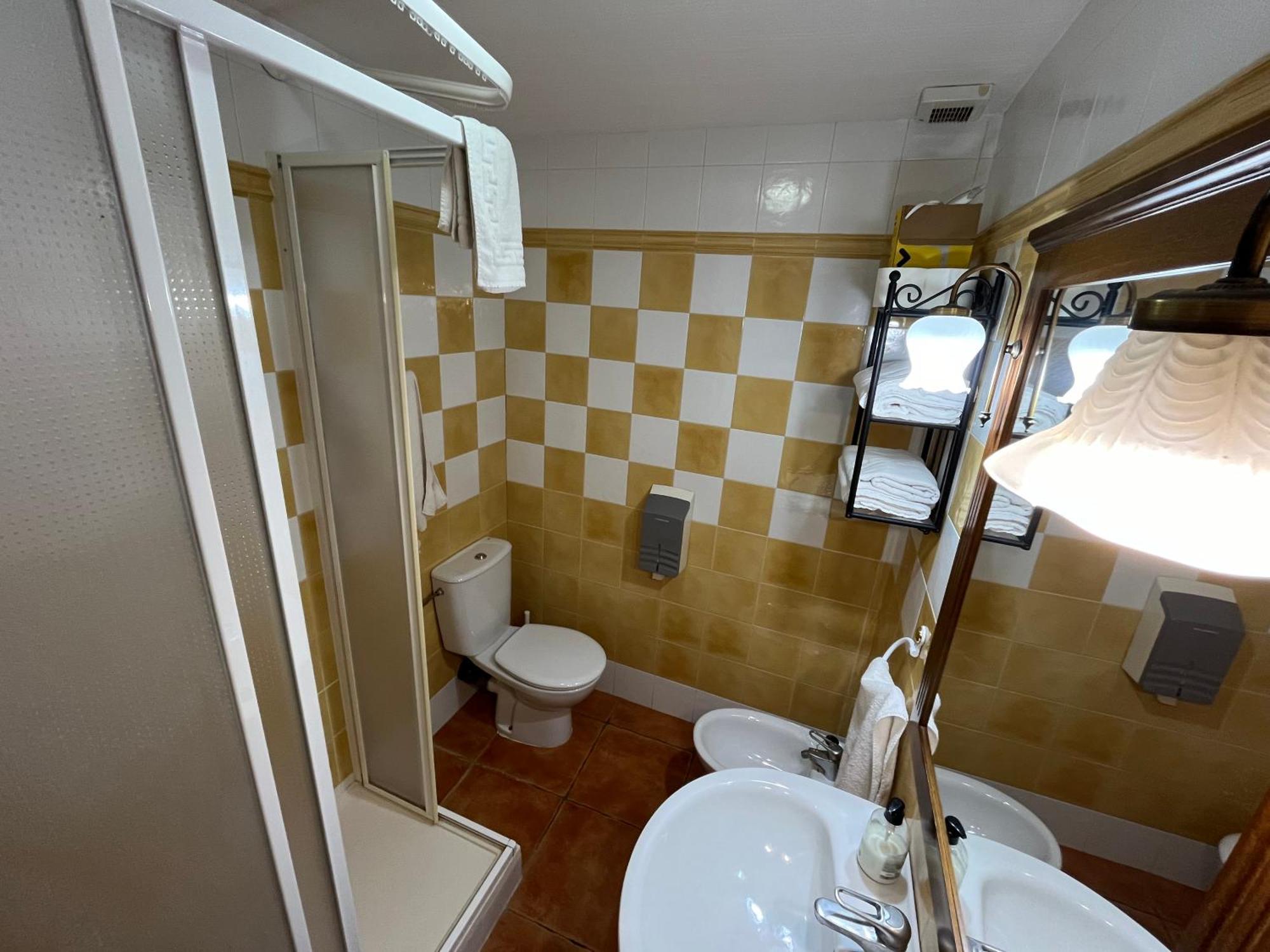 La Antigua Vaqueria Guest House Cuenca  Ngoại thất bức ảnh